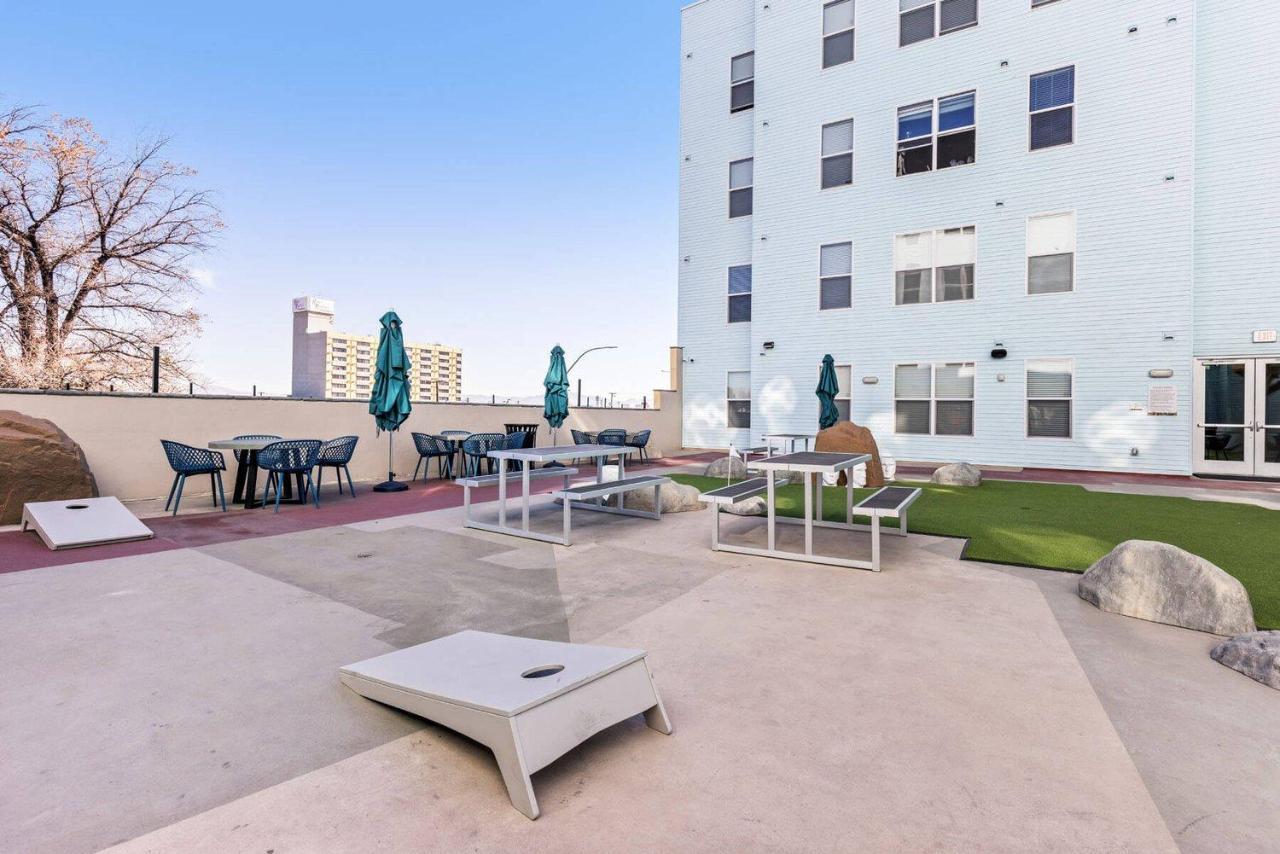 רינו Canyon Flats Apartments By Barsala מראה חיצוני תמונה